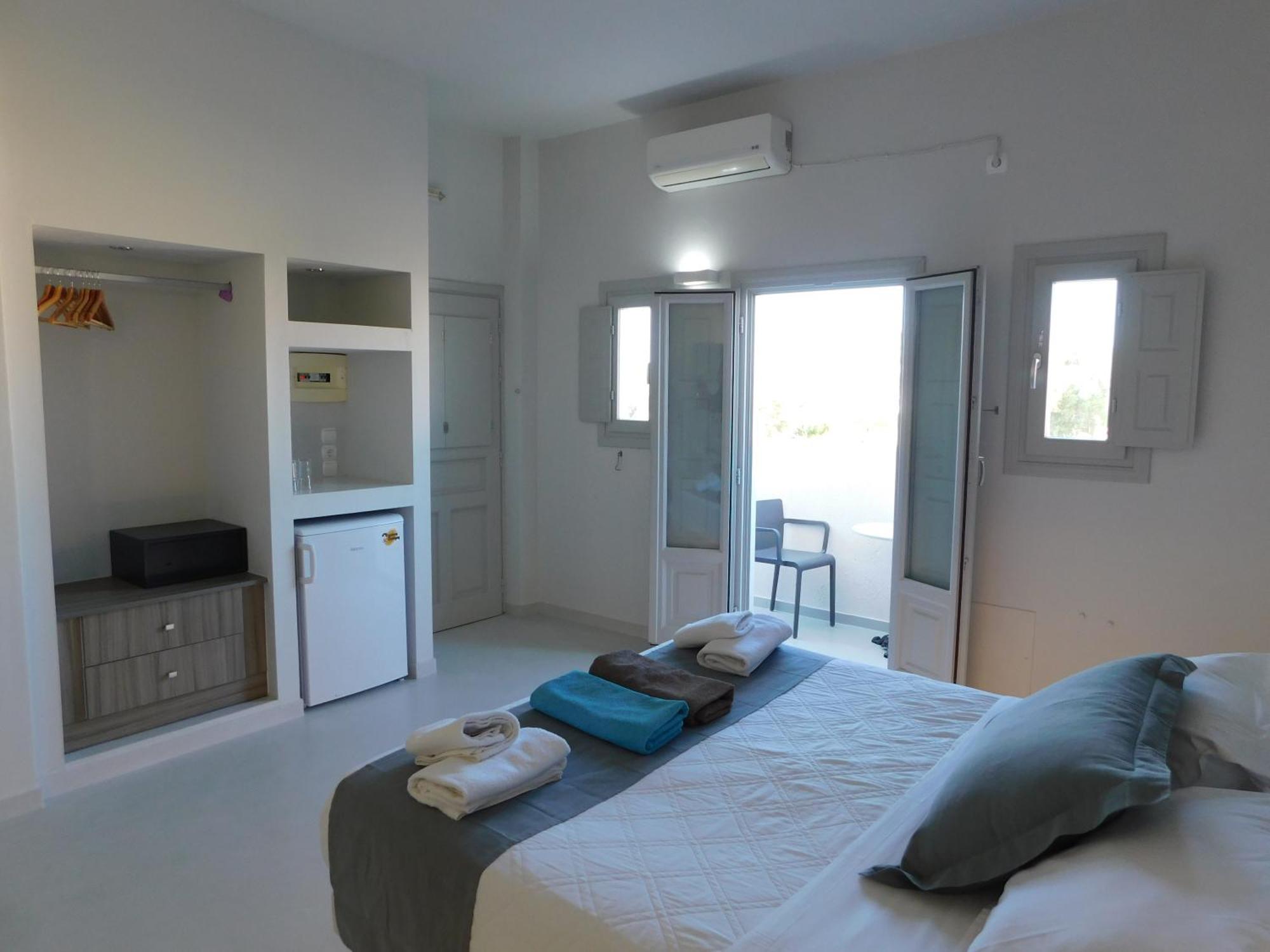 Happy Fish Rooms- Beachfront 佩里萨 外观 照片