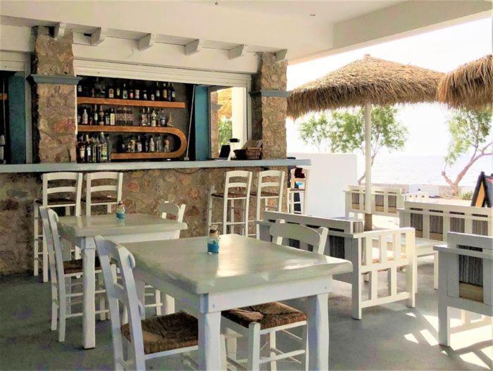Happy Fish Rooms- Beachfront 佩里萨 外观 照片